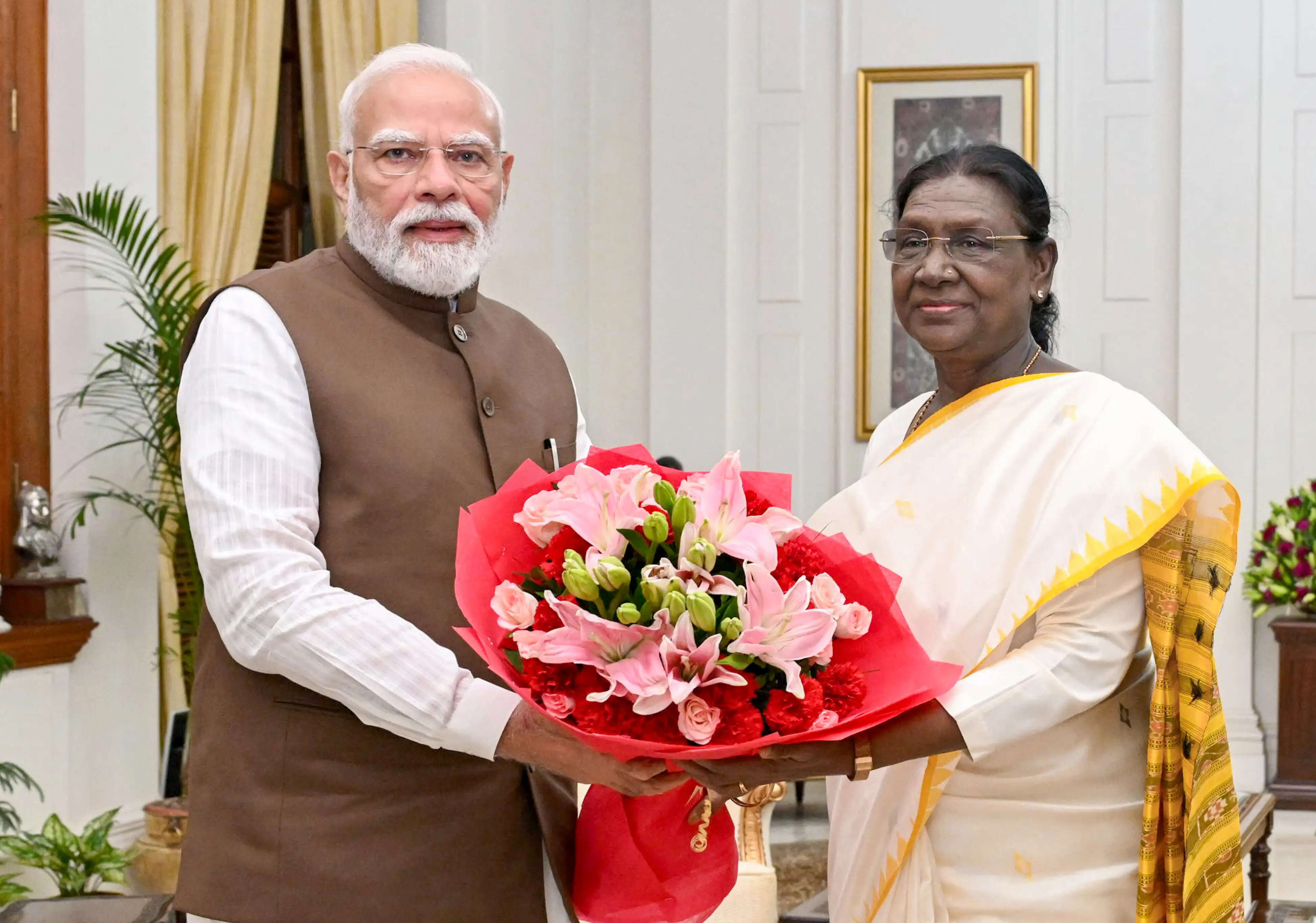राष्ट्रपति और उपराष्ट्रपति ने प्रधानमंत्री मोदी को जन्मदिन की शुभकामनाएं दीं