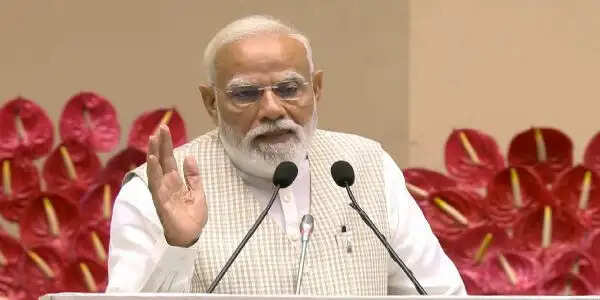 पूर्वोत्तर भारत में क्रिकेट को बड़ी मजबूती: प्रधानमंत्री नरेंद्र मोदी ने 6 इनडोर क्रिकेट अकादमियों का किया उद्घाटन