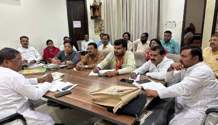 भाजपा फर्रुखाबाद में चलाएगी अम्बेडकर प्रतिमा के आसपास सफाई अभियान