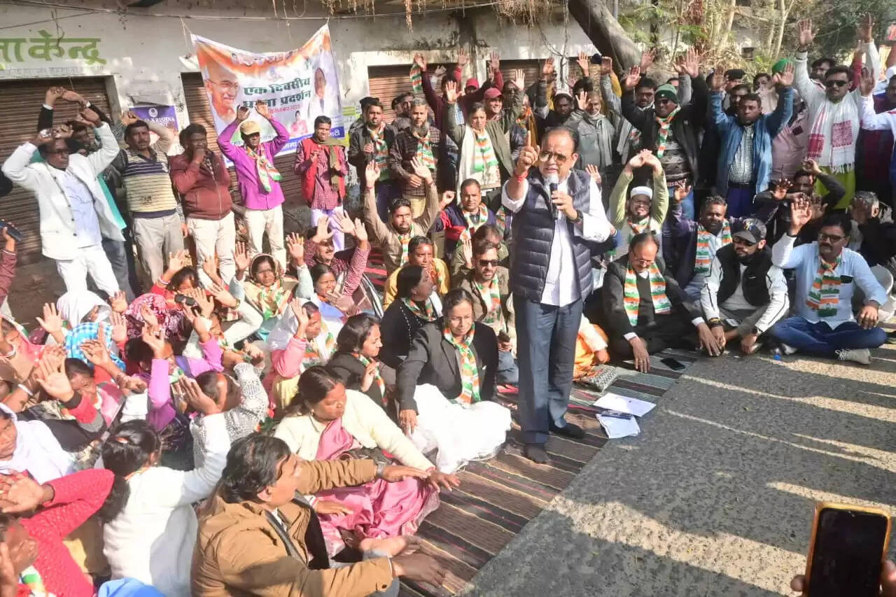 मनरेगा योजना से छेडछाड बंद करें केंद्र नहीं तो होगा आंदोलन : मंत्री