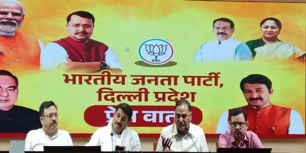 दिल्ली में ओ‑जोन विवादित कॉलोनियों पर पुराने निर्माण के खिलाफ कार्रवाई नहीं
