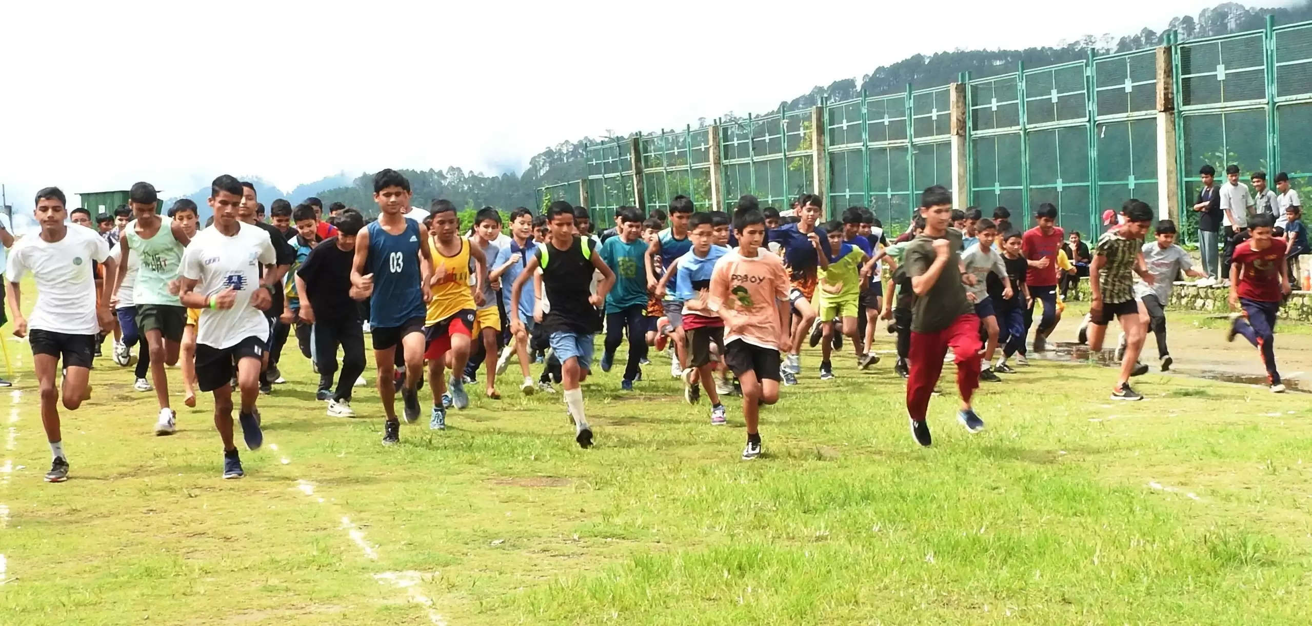 स्वतंत्रता दिवस की पूर्व बेला पर आयोजित हुई क्रॉस कंट्री दौड