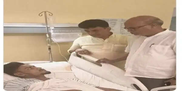 छात्रों पर गोली चलाना लोकतंत्र पर हमला, घायलों से मिलने मेदांता अस्पताल पहुंचे प्रदेश कांग्रेस अध्यक्ष