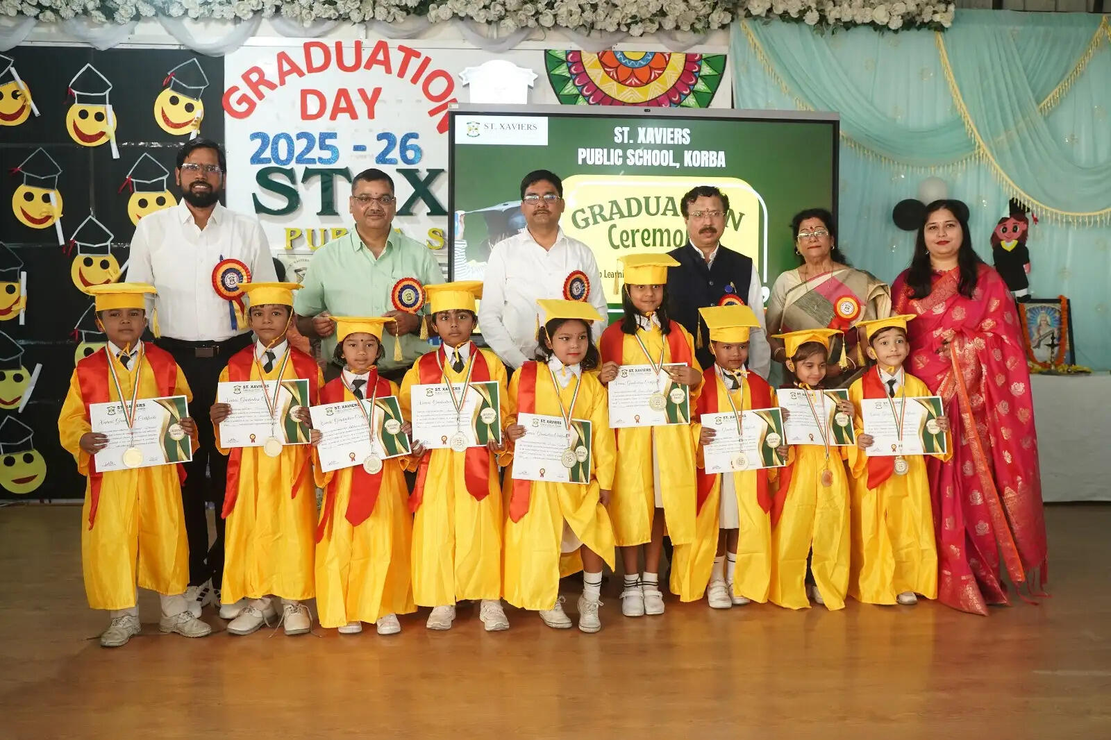 कोरबा:सेंट जेवियर्स पब्लिक स्कूल में भव्य ग्रेजुएशन सेरेमनी, 250 नन्हें विद्यार्थियों का सम्मान