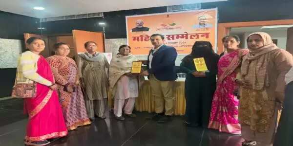 मुख्यमंत्री आयुष्मान आरोग्य योजना का विस्तार, गुजरात में भी मिलेगा कैशलेस इलाज