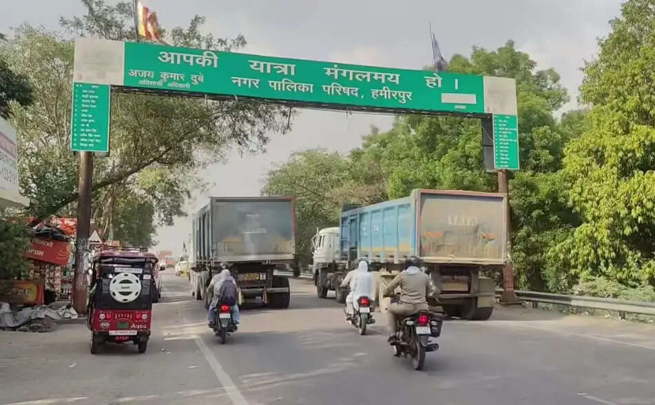 यमुना नदी के जर्जर पुल को दुरुस्त करने के लिए&nbsp;मरम्मतीकरण का काम शुरू