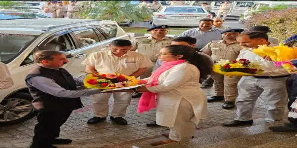 बड़ा भंगाल दौरे के लिए धर्मशाला पंहुचे मुख्यमंत्री, गर्मजोशी से हुआ स्वागत