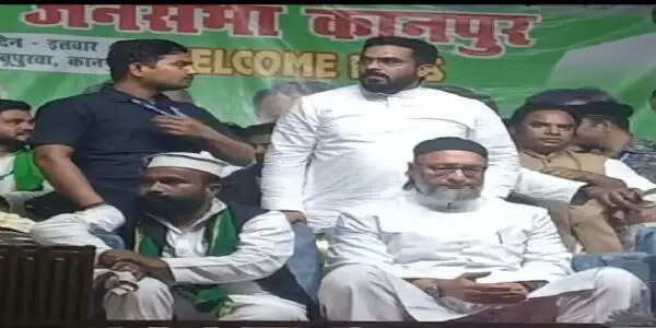 भाजपा को रोकने के लिए विपक्षी दलों के साथ बातचीत के लिए तैयार : ओवैसी