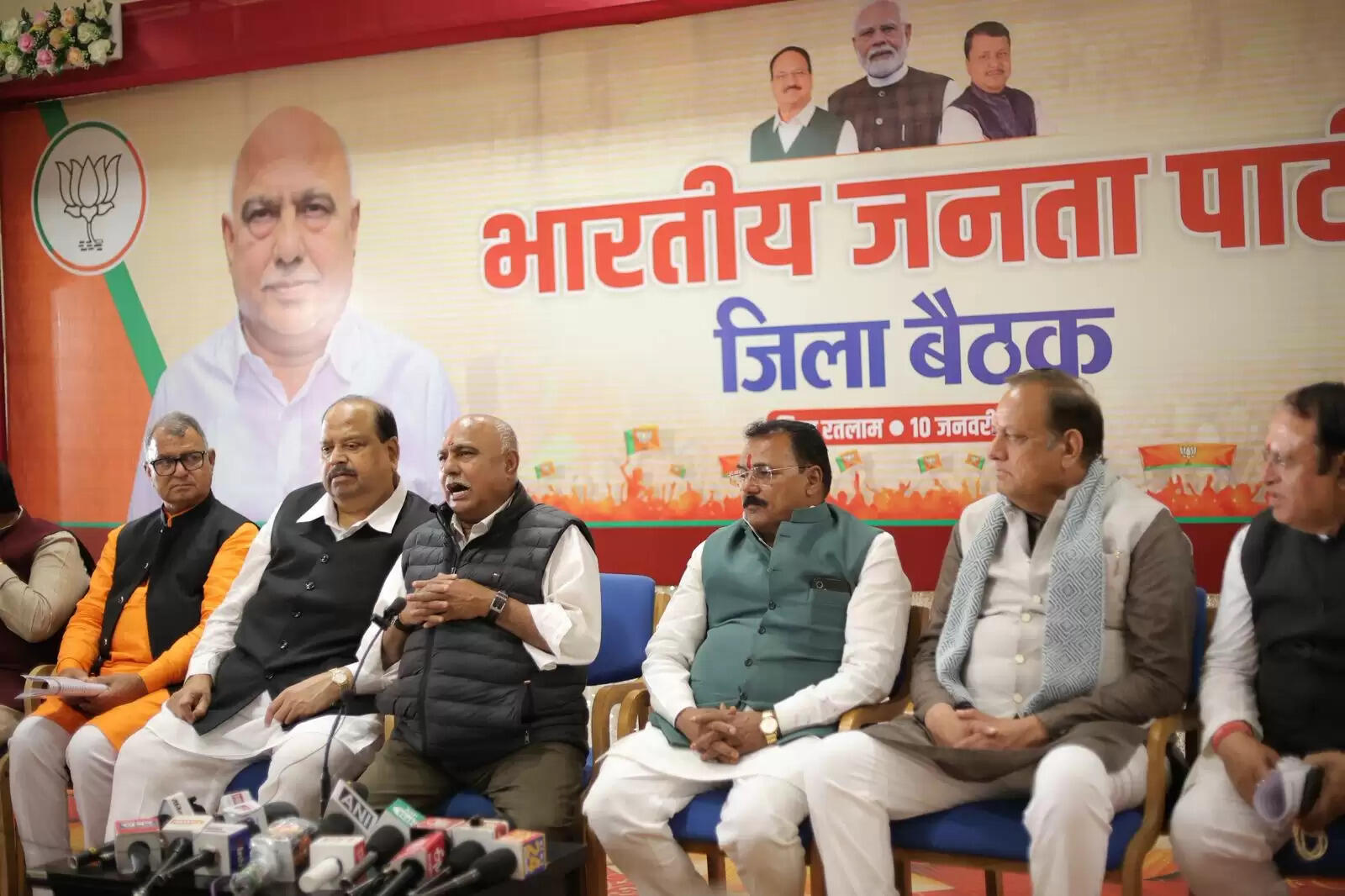 गांवों की तस्वीर और तकदीर बदलने का काम करेगी केन्द्र सरकार की वीबी-जी रामजी योजना : हेमंत खंडेलवाल