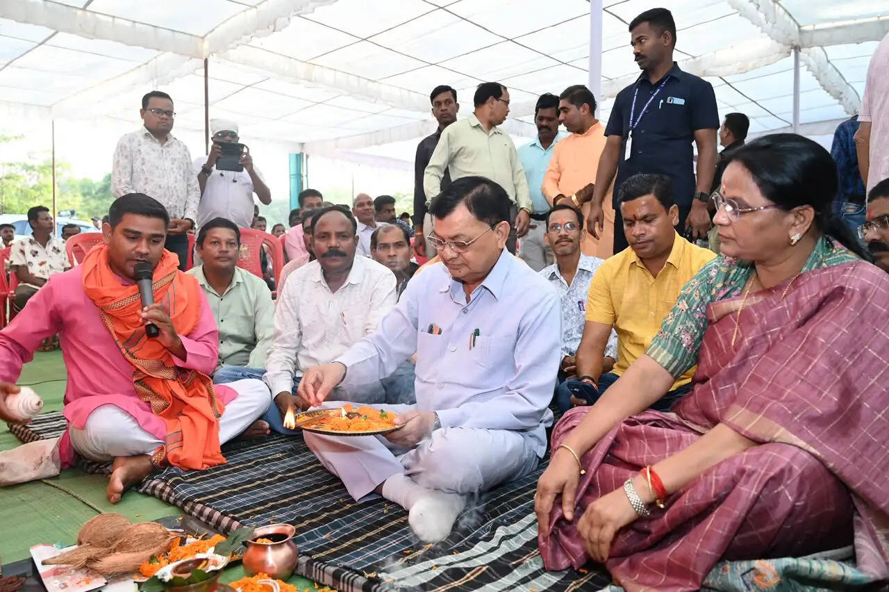कोरबा में उद्योग मंत्री ने दी 96.76 लाख के विकास कार्यों की सौगात, बरेठ समाज को मिला सामुदायिक भवन