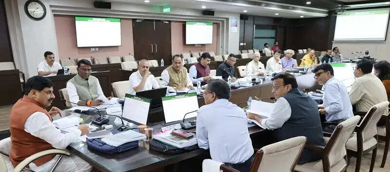 वन पर्यटन को विस्तार देकर होम स्टे से जनजातियों की बढ़ाएं आय : मुख्यमंत्री डॉ. यादव