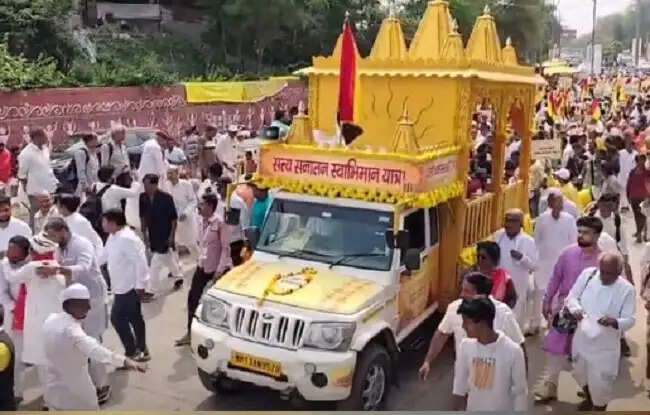 मप्र के उज्जैन से कांग्रेस नेता दिग्विजय सिंह की ‘सत्य सनातन स्वाभिमान यात्रा’ शुरू