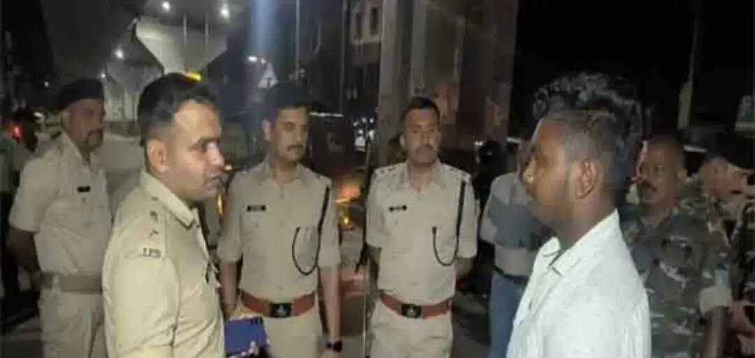 रांची में देर रात चला सघन वाहन जांच अभियान, नशे में वाहन चलाने वालों पर पुलिस की सख्ती