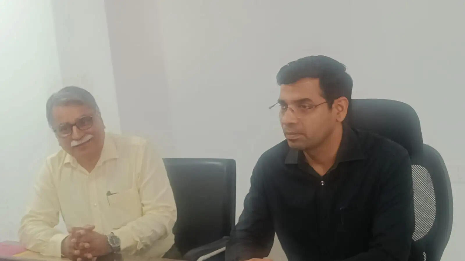 जिला सैनिक बंधु की बैठक आयोजित, पूर्व सैनिकों की समस्याओं के समाधान पर जोर