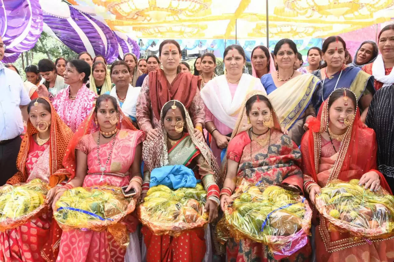 कैबिनेट मंत्री रेखा आर्या ने सुनीं जनसमस्याएं, बोलीं- जनहित के मुद्दों पर लापरवाही बर्दाश्त नहीं