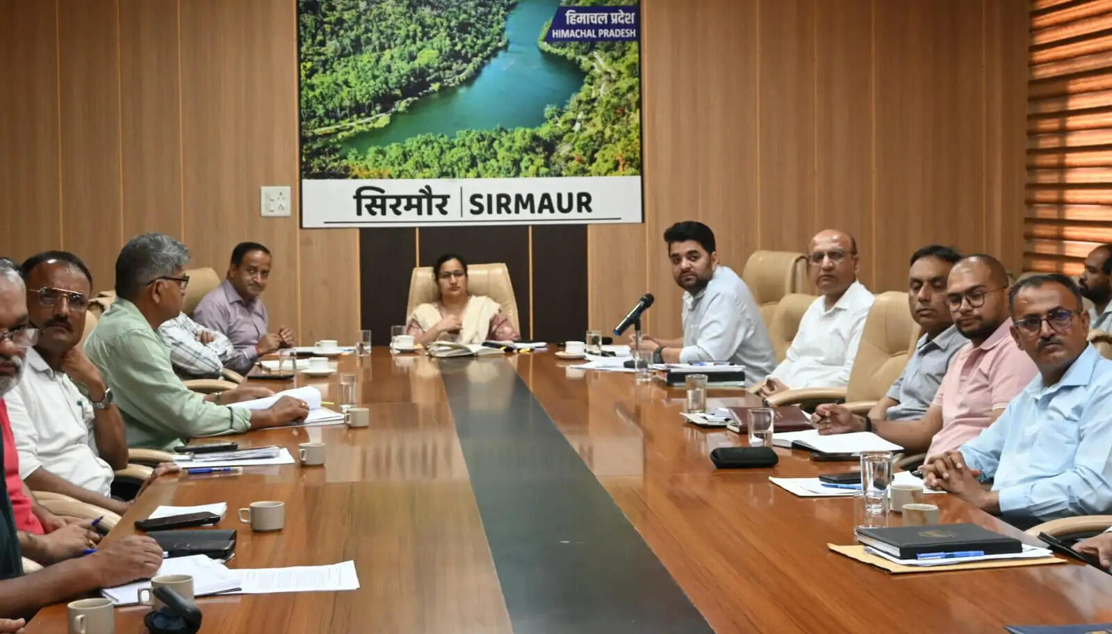 सिरमौर में मानसून को लेकर हाई अलर्ट, उपायुक्त ने दिए व्यापक तैयारियों के निर्देश