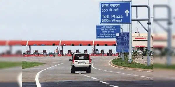 उत्तर प्रदेश के चार एक्सप्रेसवे पर वाहन चलाना हुआ महंगा, टोल में वृद्धि