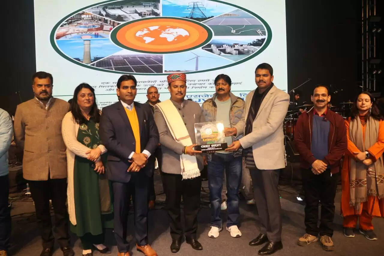 कांगड़ा वैली कार्निवाल : चौथी सांस्कृतिक संध्या में बालीवुड कलाकारों ने किया दर्शकों को मंत्रमुग्ध