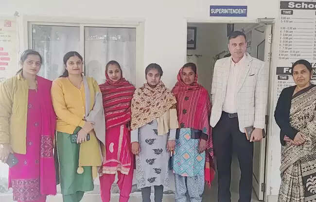 सोनीपत: कई माह से लापता मूकबधिक लड़की को परिजनों से मिलाया