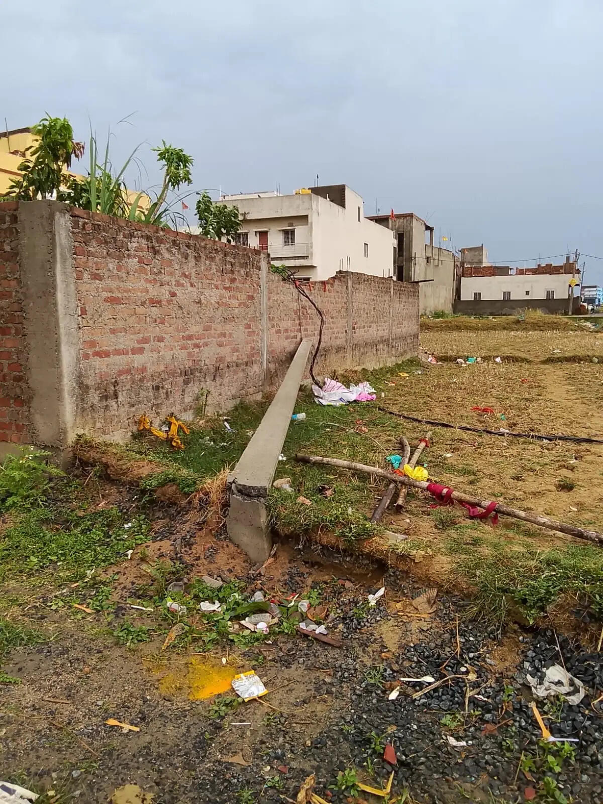 (अपडेट) आंधी बारिश से रांची में कई जगहों पर गिरा बिजली का पोल, बिजली सेवा बाधित