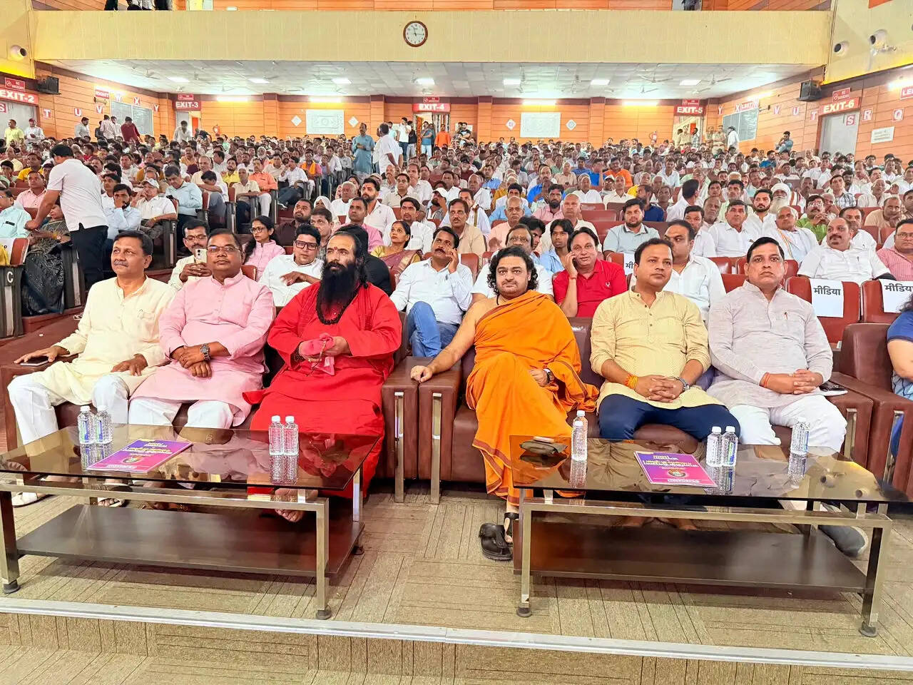 मेरठ में “सामाजिक समरसता में गोरक्षपीठ की भूमिका” विषय पर राष्ट्रीय संगोष्ठी सम्पन्न