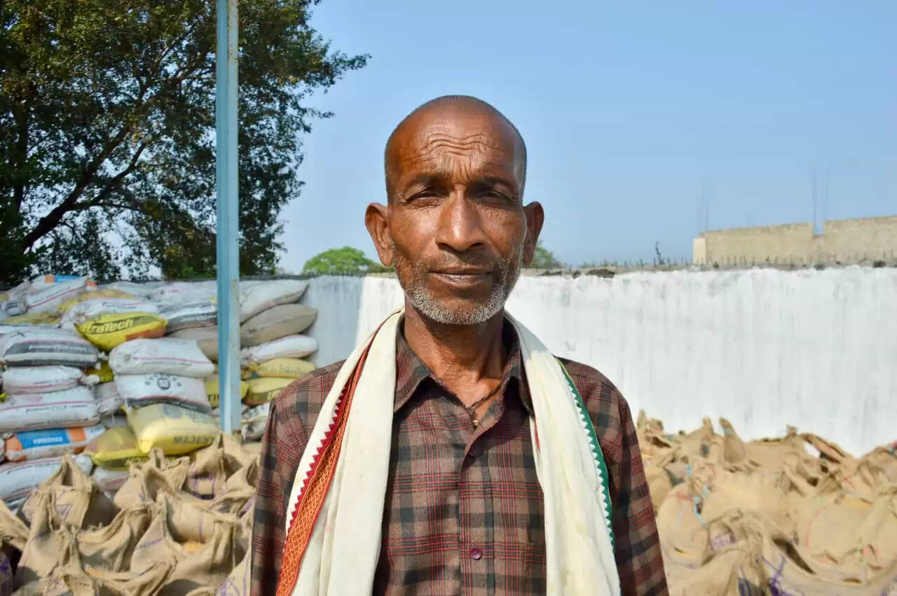 धरती ने ओढ़ी हरियाली, मन ने पाया भरोसा, सुव्यवस्थित धान विक्रय से मुस्कुराया किसान