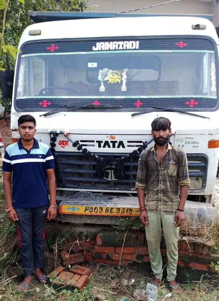 फरीदाबाद : अवैध खनन मामले में यमुना रेती से भरे हाईवे को किया काबू