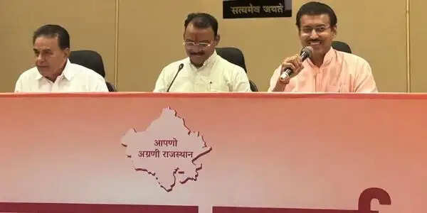 (राज्य&nbsp;मंत्रिमंडल एवं मंत्रिपरिषद की बैठक)-ओबीसी आयोग की सिफारिशें स्वीकृत, वन स्टेट-वन इलेक्शन के तहत होंगे पंचायत राज एवं नगरीय निकाय चुनाव