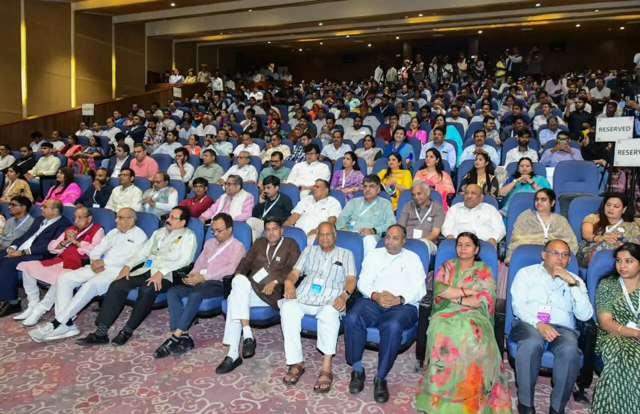 मुख्यमंत्री ने एमएसएमई, स्टार्टअप और इलेक्ट्रॉनिक्स क्षेत्र के लिए की कई बड़ी घोषणाएं
