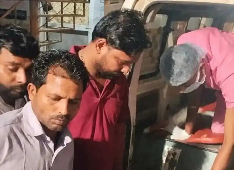 सो रहे व्यक्ति&nbsp;काे बदमाशों ने मारी गोली, एक आरोपित गिरफ्तार