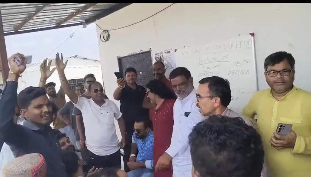 अनूपपुर: जय अंबे कंपनी के खिलाफ लामबंद हुए जनप्रतिनिधि और किसान, 72 घंटे का अल्टीमेटम