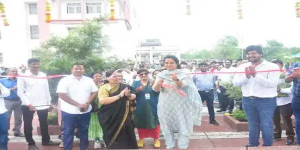 कलेक्टर ने श्री पशुपतिनाथ लोक की प्रतिकृति का अनावरण किया
