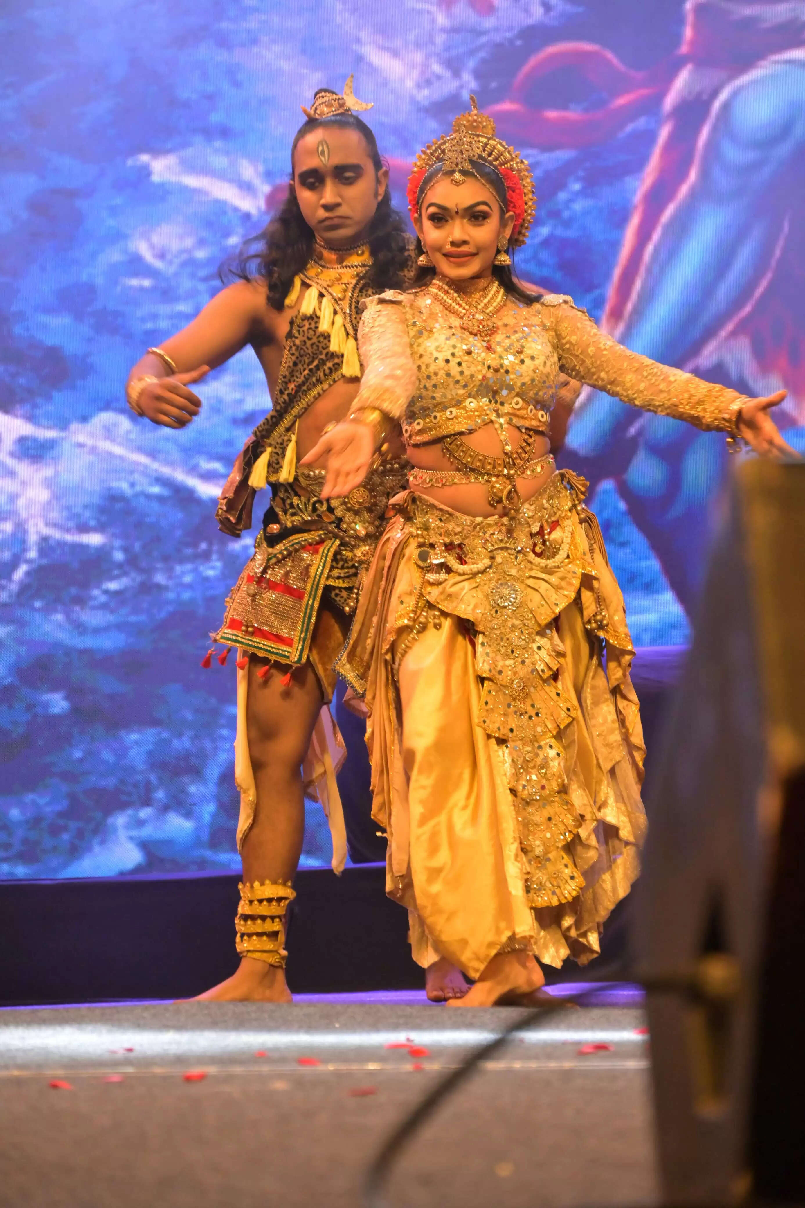 अर्धनारीश्वर, वीरभद्र और कामदेव प्रसंग से मंत्रमुग्ध हुआ महालोक