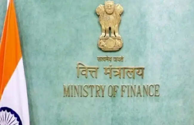 बैकों की हड़ताल के चलते केंद्रीय कर्मचारियों को वेतन भुगतान 25 सितंबर को करने का निर्देश