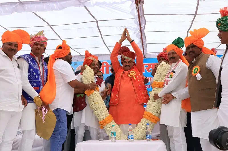 भगोरिया की मस्ती में झूमते-नाचते टोलियों को देख पाँव अपने आप थिरकने लगते हैं: मुख्यमंत्री डॉ. यादव