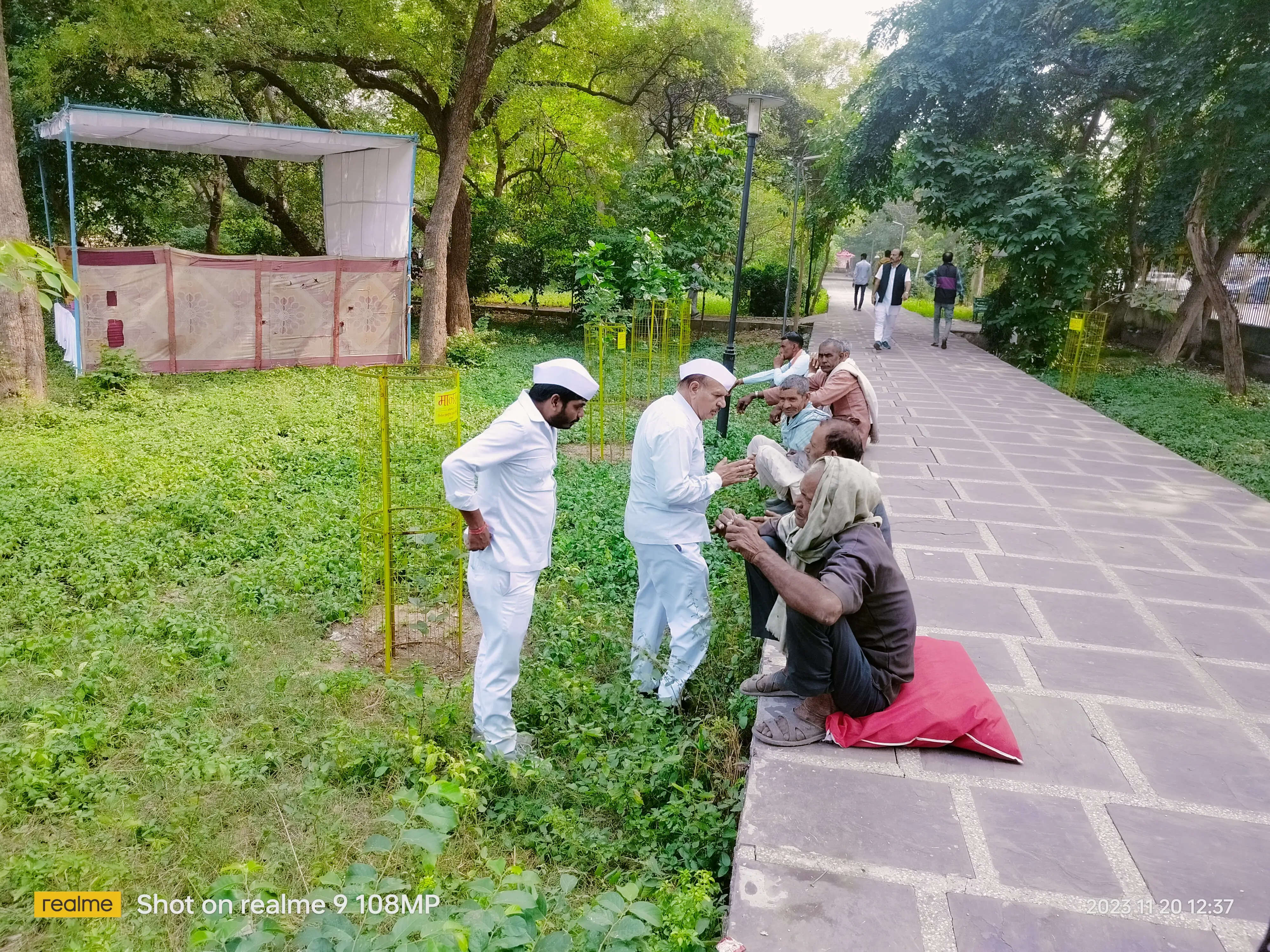 गहलोत बोले- भाजपा नेता चुनाव में लोगों को जाति धर्म के नाम पर भड़का रहे