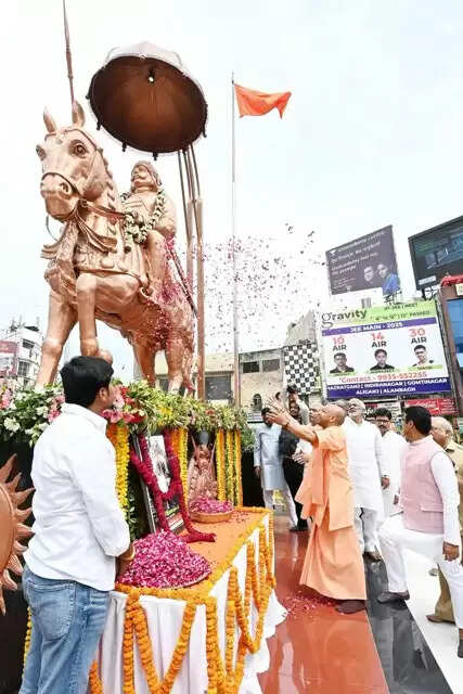 पाकिस्तान अब अपने वजूद के लिए संघर्ष करता दिखाई देगा : योगी आदित्यनाथ