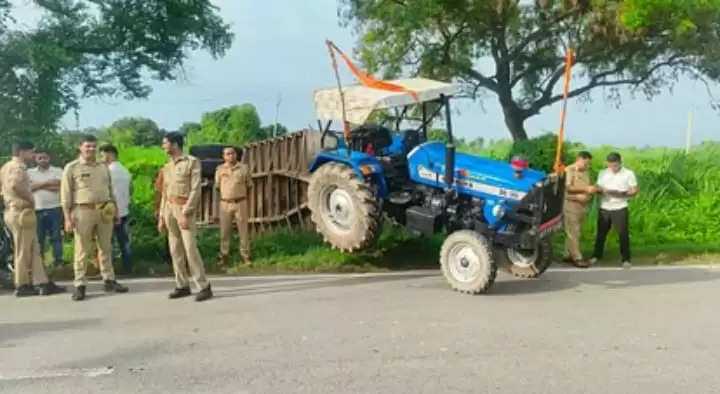 शिवभक्तों की ट्रैक्टर ट्रॉली अनियंत्रित होकर पलट गई, चार घायल