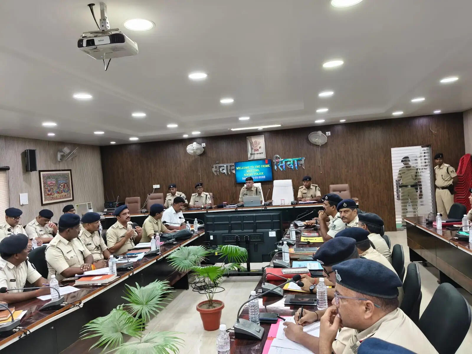 अपराधियों पर शिकंजा कसने का आदेश, अब थानेदारों की जवाबदेही