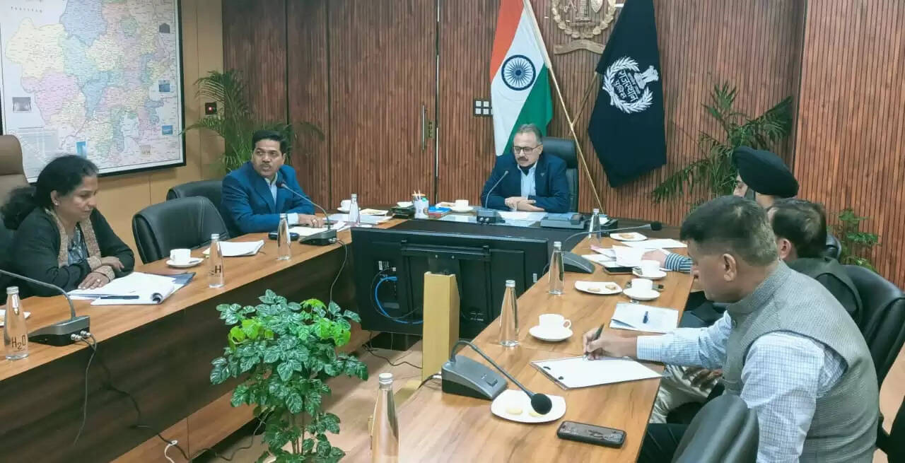 पुलिस महानिदेशक राजीव कुमार शर्मा ने पुलिस भर्ती तैयारियों की समीक्षा