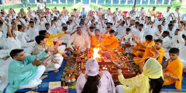 गुरुकुल कांगड़ी में नवप्रविष्ट ब्रह्मचारियों का उपनयन एवं वेदारम्भ संस्कार