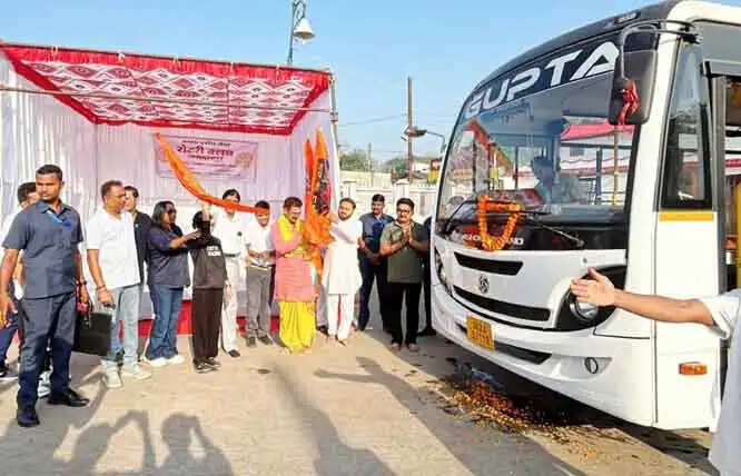 रोटरी क्लब ने जगदलपुर से दंतेवाड़ा जाने वाले श्रद्धालुओं के लिए शुरू की निःशुल्क बस सेवा