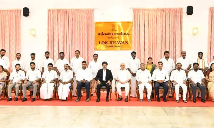 तमिलनाडु में नए मंत्रियों को विभागों का आवंटन