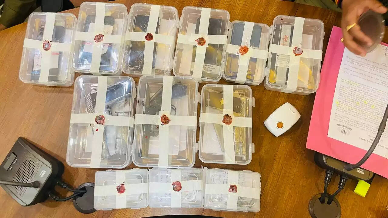 राहुल दुबे गैंग के 06 अपराधी हथियार के साथ गिरफ्तार