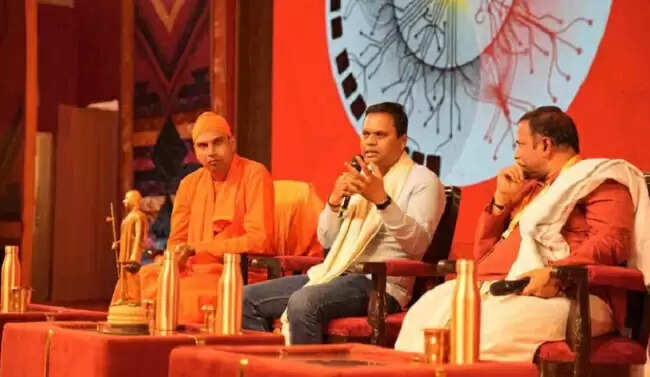 एकात्म पर्वः ओंकारेश्वर में दिखा अद्वैत और एआई का संगम