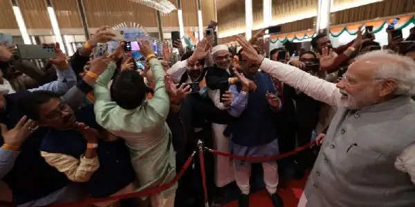 प्रधानमंत्री मोदी आज सीओपी-28 में रखेंगे भारत का पक्ष, दुबई पहुंचने पर भारतीय समुदाय ने किया जोरदार स्वागत