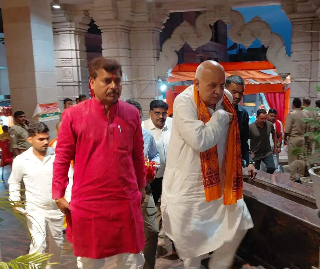 विंध्य धाम पहुंचे कृषि मंत्री, बोले—मां के आशीर्वाद से और मजबूत होगा विकास का अभियान