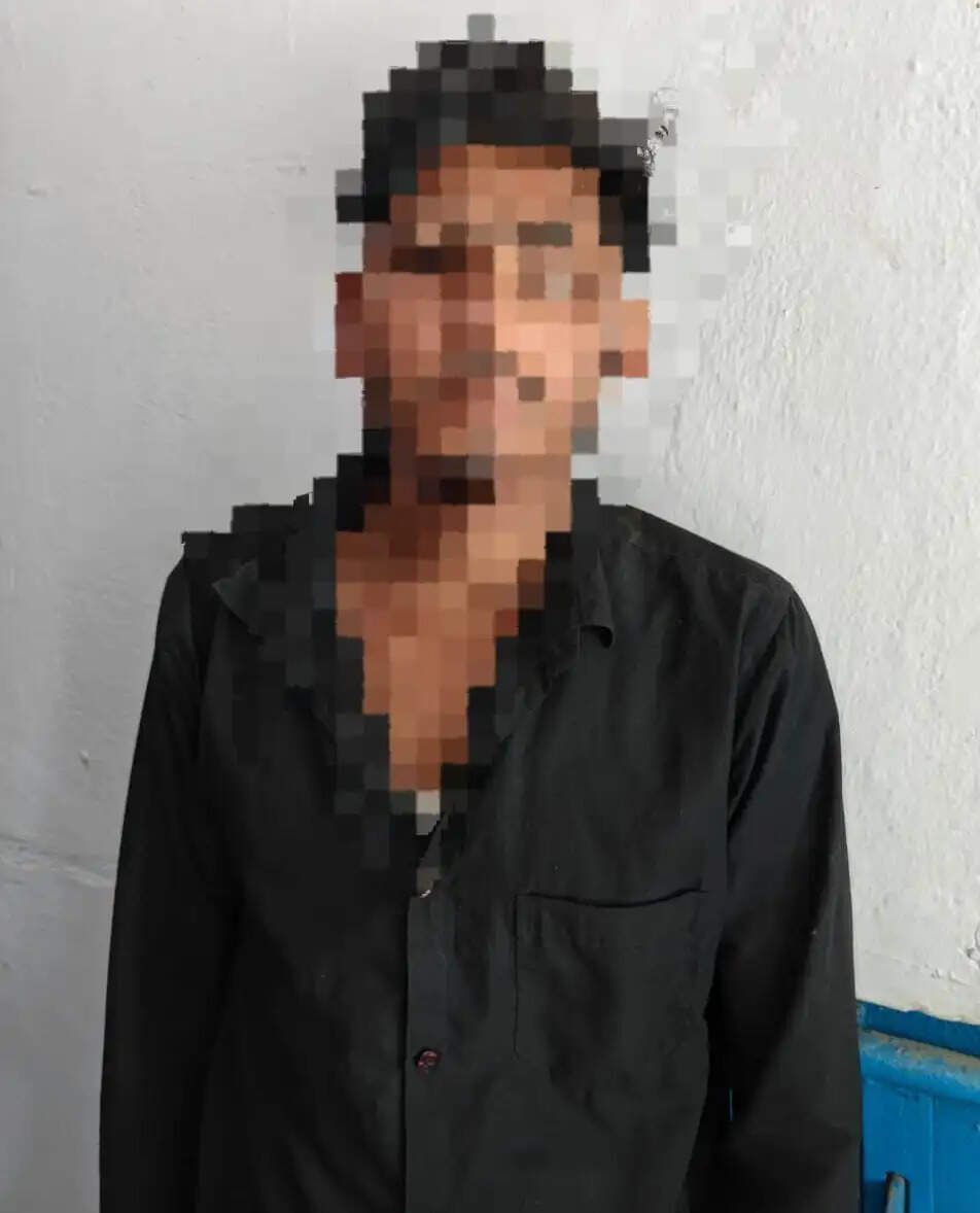 सारण पुलिस ने हत्याकांड के फरार आरोपित चुमन को किया गिरफ्तार