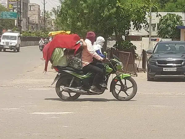 मुरैना में भीषण गर्मी का कहर, पारा 45 डिग्री के पार पहुंचा