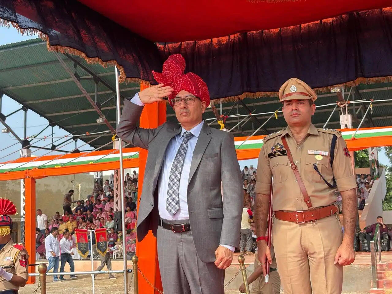 कठुआ में स्वतंत्रता दिवस समारोह की फुल ड्रेस रिहर्सल, देशभक्ति से सराबोर हुआ स्पोर्ट्स स्टेडियम